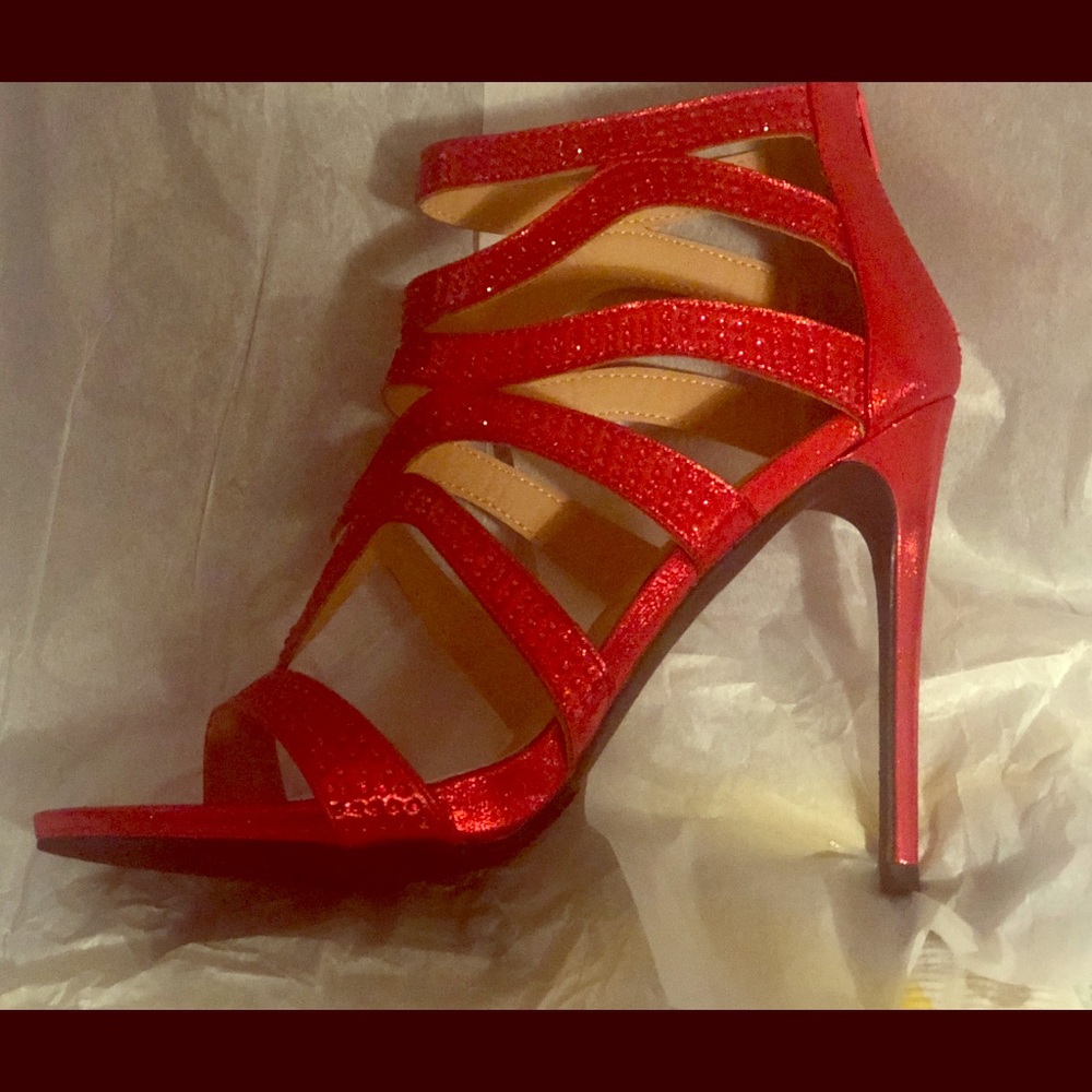Red Heels sparkling